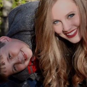 Meet your Posher, Kim